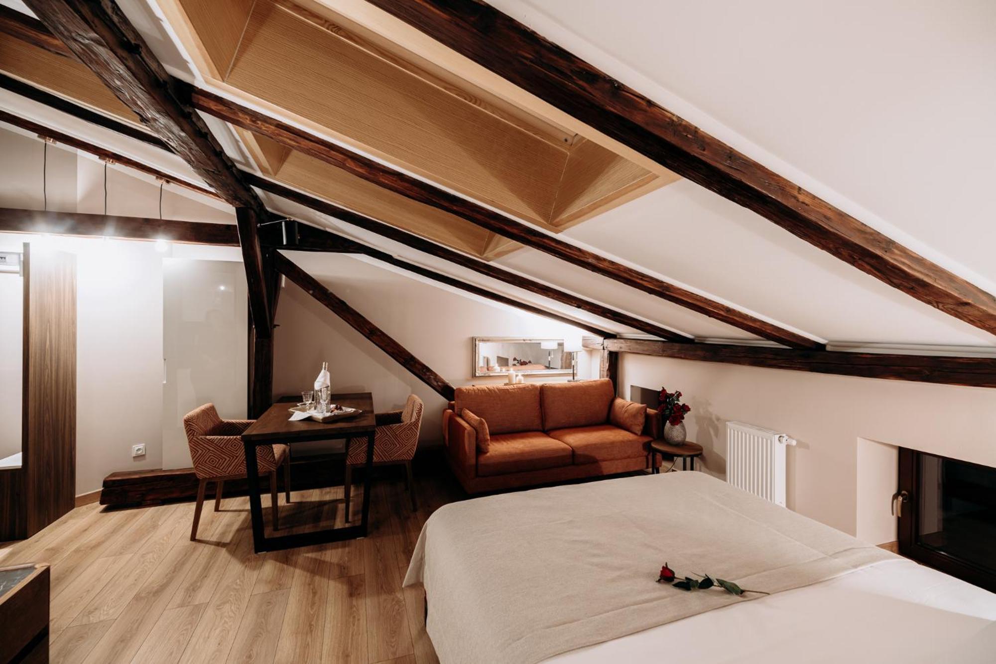 Apartahotel Arianska 16 By Nearto Pl